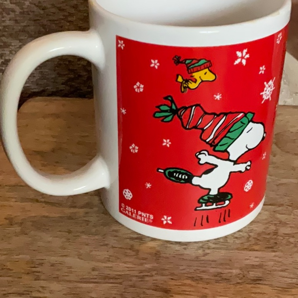 🌸3 for $18 🌸 Snoopy & Woodstock Christmas Seasons Greetings Coffee Mug, 2011 - Picture 4 of 9